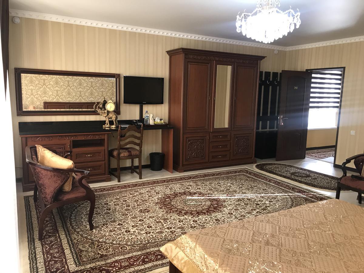 Gostinitsa Grand Hotel Kyzylorda Bagian luar foto